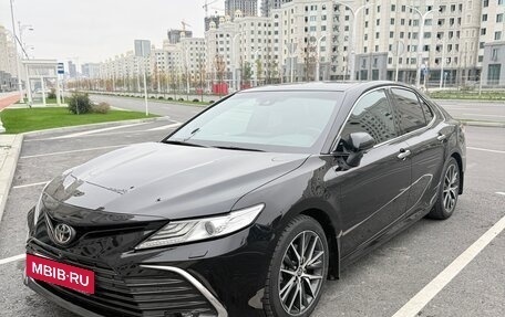 Toyota Camry, 2021 год, 3 600 000 рублей, 11 фотография