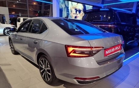 Skoda Superb III рестайлинг, 2025 год, 3 360 000 рублей, 6 фотография