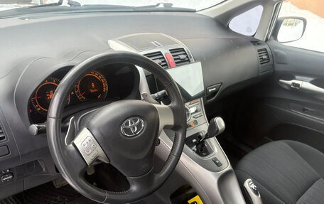 Toyota Auris II, 2009 год, 750 000 рублей, 12 фотография