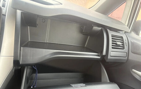 Toyota Auris II, 2009 год, 750 000 рублей, 18 фотография