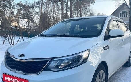 KIA Rio III рестайлинг, 2017 год, 750 000 рублей, 2 фотография