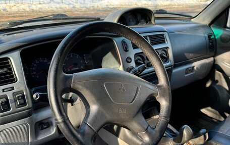 Mitsubishi Pajero Sport II рестайлинг, 2005 год, 680 000 рублей, 15 фотография