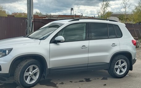 Volkswagen Tiguan I, 2011 год, 1 300 000 рублей, 3 фотография