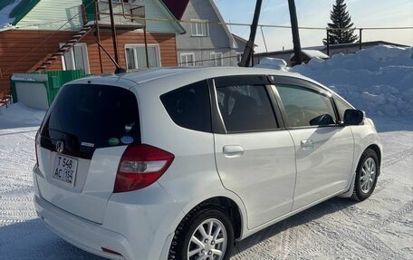 Honda Fit III, 2013 год, 960 000 рублей, 7 фотография