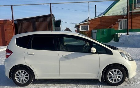 Honda Fit III, 2013 год, 960 000 рублей, 6 фотография