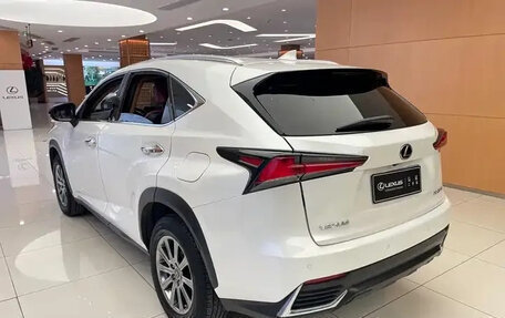 Lexus NX I, 2021 год, 2 482 000 рублей, 6 фотография