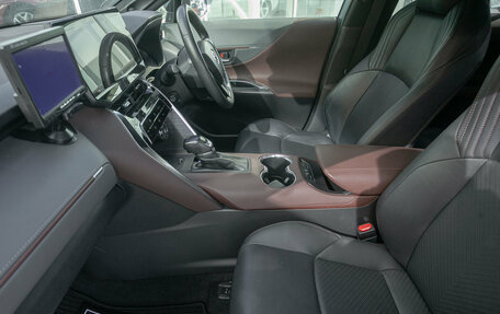 Toyota Harrier, 2020 год, 3 997 000 рублей, 21 фотография