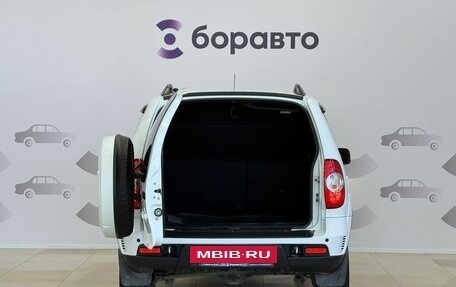 Chevrolet Niva I рестайлинг, 2018 год, 797 000 рублей, 9 фотография