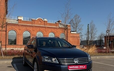 Volkswagen Passat B7, 2013 год, 1 000 000 рублей, 1 фотография