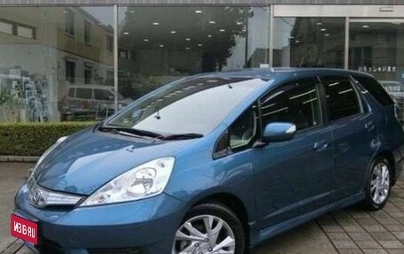 Honda Fit Shuttle I рестайлинг, 2011 год, 800 000 рублей, 1 фотография