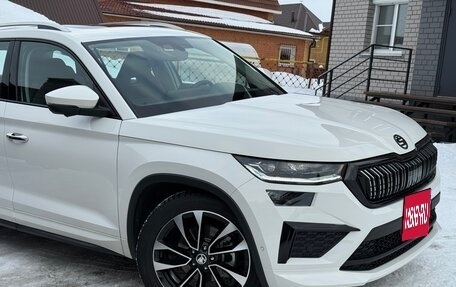 Skoda Kodiaq I, 2023 год, 4 500 000 рублей, 3 фотография