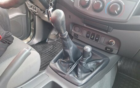 Toyota Hilux VII, 2013 год, 1 990 000 рублей, 13 фотография