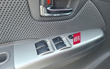 Toyota Hilux VII, 2013 год, 1 990 000 рублей, 14 фотография