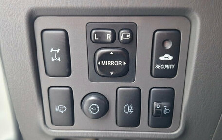 Toyota Hilux VII, 2013 год, 1 990 000 рублей, 15 фотография