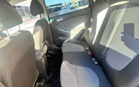 Hyundai Solaris II рестайлинг, 2014 год, 850 000 рублей, 10 фотография