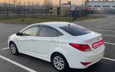 Hyundai Solaris II рестайлинг, 2016 год, 1 300 000 рублей, 3 фотография