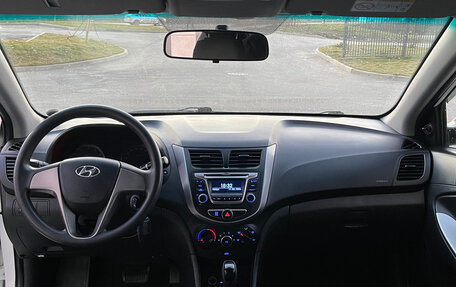 Hyundai Solaris II рестайлинг, 2016 год, 1 300 000 рублей, 15 фотография