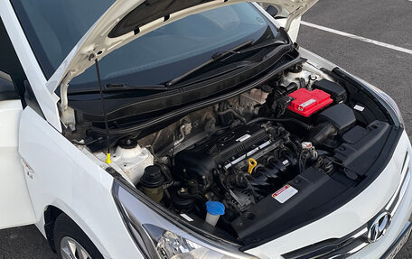 Hyundai Solaris II рестайлинг, 2016 год, 1 300 000 рублей, 13 фотография