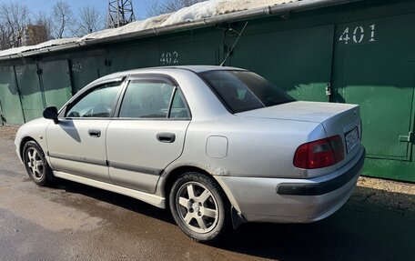 Mitsubishi Carisma I, 2001 год, 300 000 рублей, 9 фотография