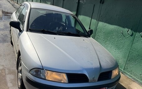 Mitsubishi Carisma I, 2001 год, 300 000 рублей, 2 фотография