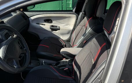 Mitsubishi Carisma I, 2001 год, 300 000 рублей, 14 фотография