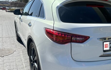 Infiniti QX70, 2014 год, 2 000 000 рублей, 6 фотография