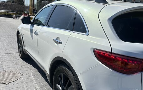Infiniti QX70, 2014 год, 2 000 000 рублей, 9 фотография