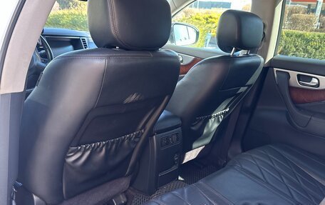 Infiniti QX70, 2014 год, 2 000 000 рублей, 11 фотография