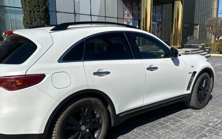 Infiniti QX70, 2014 год, 2 000 000 рублей, 16 фотография