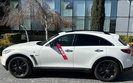 Infiniti QX70, 2014 год, 2 000 000 рублей, 7 фотография