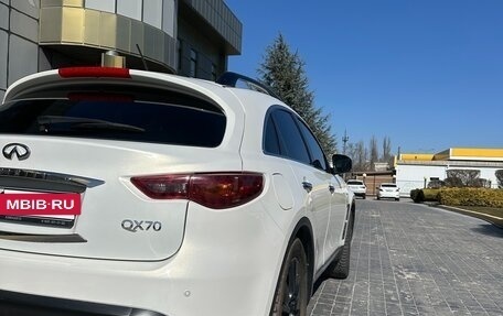 Infiniti QX70, 2014 год, 2 000 000 рублей, 17 фотография