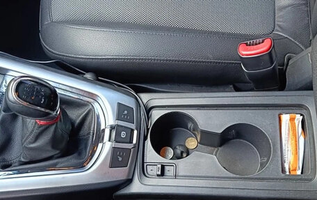 Opel Antara I, 2015 год, 1 300 000 рублей, 14 фотография