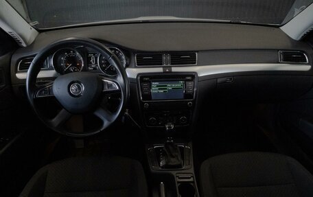 Skoda Superb III рестайлинг, 2014 год, 1 860 000 рублей, 10 фотография