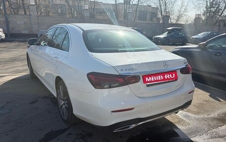 Mercedes-Benz E-Класс, 2021 год, 6 100 000 рублей, 7 фотография