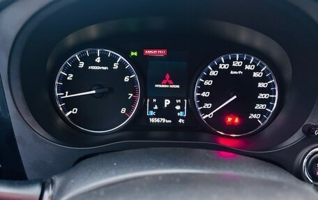 Mitsubishi Outlander III рестайлинг 3, 2013 год, 1 400 000 рублей, 3 фотография