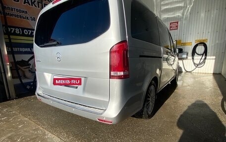 Mercedes-Benz V-Класс, 2017 год, 4 000 000 рублей, 4 фотография