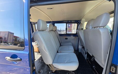 Volkswagen Transporter T5 рестайлинг, 2010 год, 1 496 500 рублей, 10 фотография