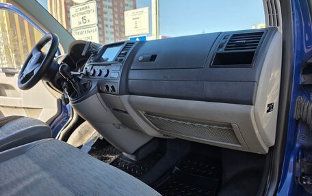 Volkswagen Transporter T5 рестайлинг, 2010 год, 1 496 500 рублей, 16 фотография