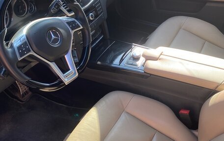 Mercedes-Benz E-Класс, 2010 год, 1 700 000 рублей, 2 фотография