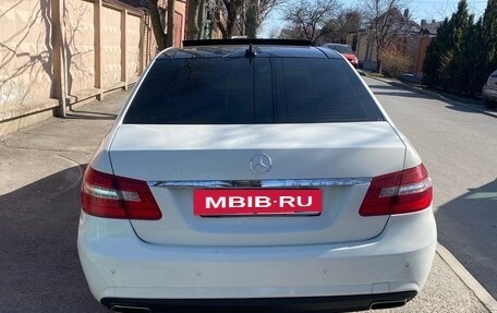 Mercedes-Benz E-Класс, 2010 год, 1 700 000 рублей, 4 фотография