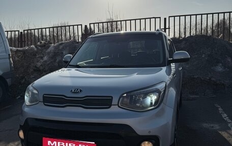 KIA Soul II рестайлинг, 2017 год, 1 800 000 рублей, 4 фотография