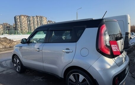 KIA Soul II рестайлинг, 2017 год, 1 800 000 рублей, 3 фотография