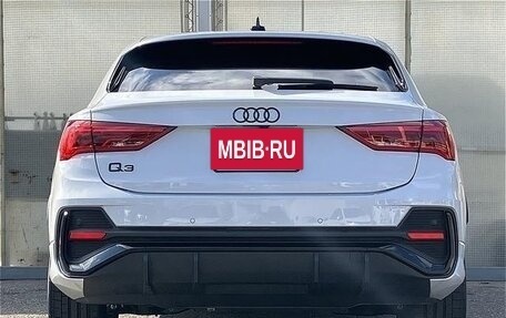 Audi Q3, 2023 год, 2 220 001 рублей, 4 фотография