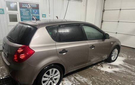 KIA cee'd I рестайлинг, 2008 год, 438 000 рублей, 15 фотография