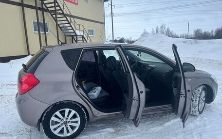 KIA cee'd I рестайлинг, 2008 год, 438 000 рублей, 11 фотография