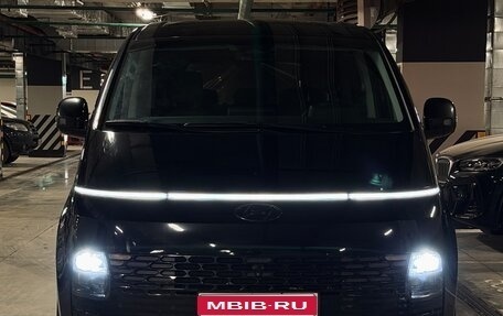 Hyundai Staria, 2021 год, 5 500 000 рублей, 1 фотография