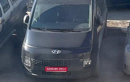 Hyundai Staria, 2023 год, 4 850 000 рублей, 1 фотография