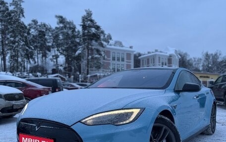 Tesla Model S I, 2013 год, 2 050 000 рублей, 1 фотография
