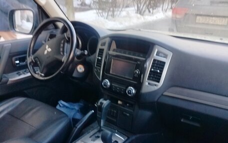 Mitsubishi Pajero IV, 2017 год, 3 500 000 рублей, 7 фотография