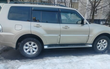 Mitsubishi Pajero IV, 2017 год, 3 500 000 рублей, 8 фотография